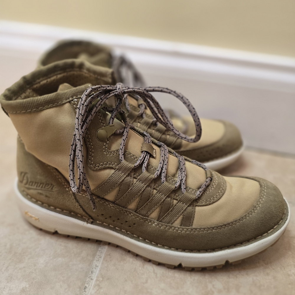 Danner Women's Jungle 917 Lifestyle Boot Prairie Sand Women's Size 8.5 - Picture 2 of 7